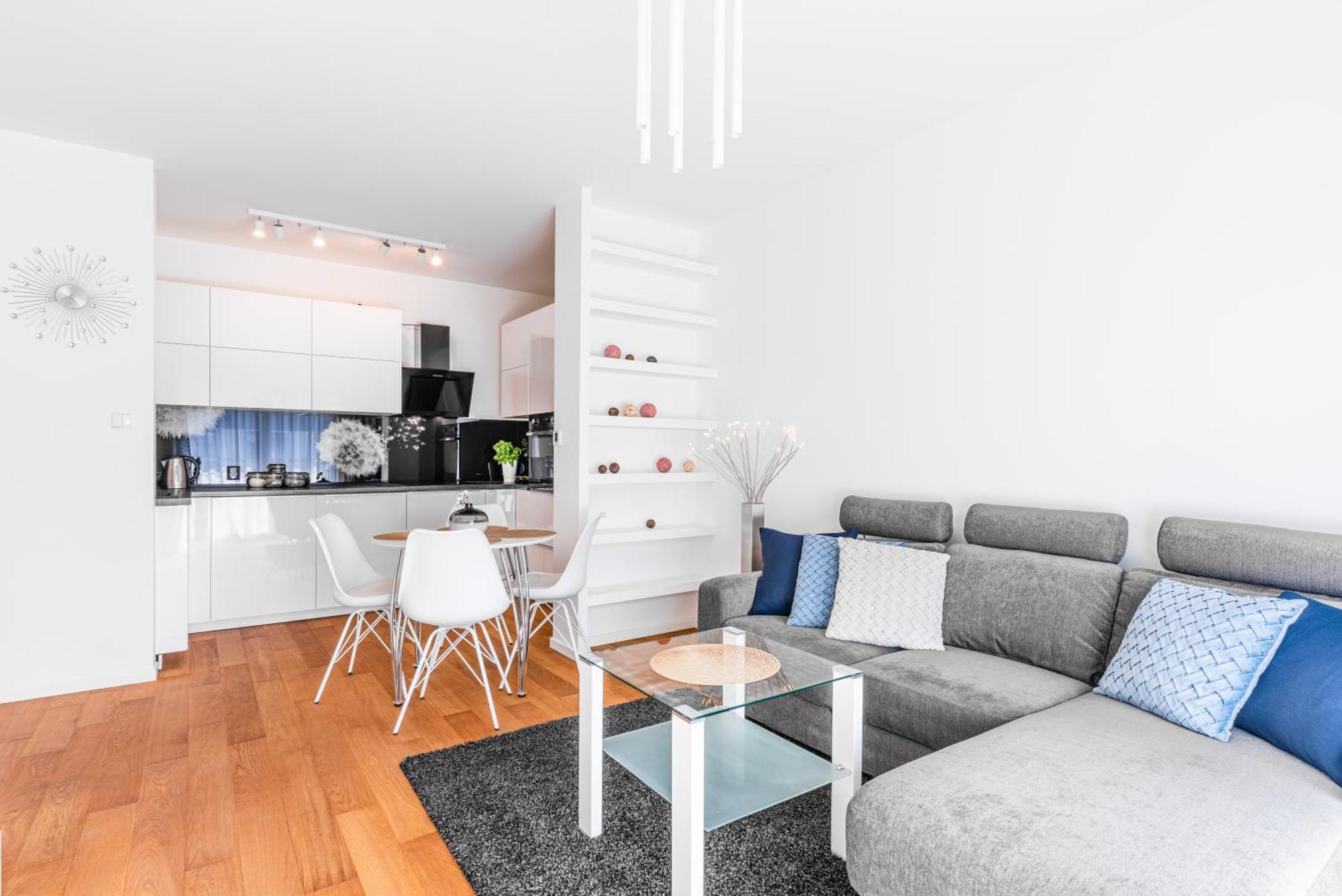 Apartamenty Homely Place Casa Verona - Stary Rynek - Parking Poznan Exterior photo