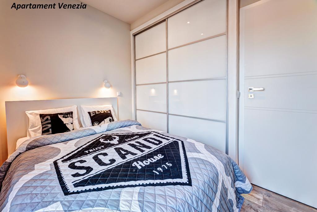 Apartamenty Homely Place Casa Verona - Stary Rynek - Parking Poznan Exterior photo