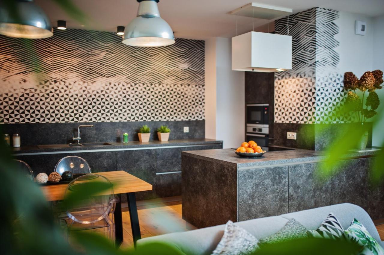 Apartamenty Homely Place Casa Verona - Stary Rynek - Parking Poznan Exterior photo
